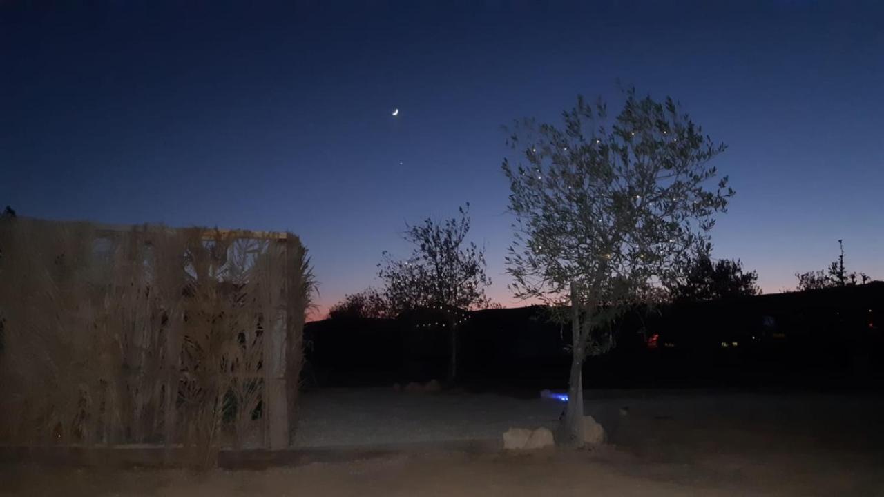 Skyline Eco-Camp Hotel Mitzpe Ramon Bagian luar foto